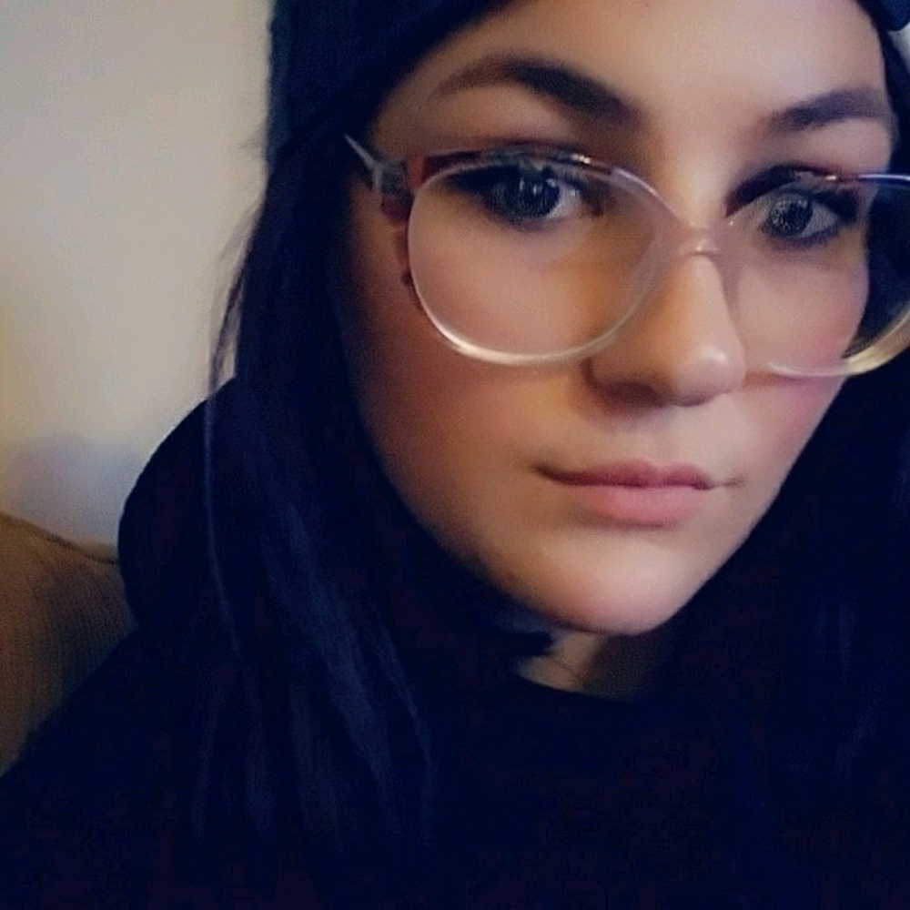 Meet your Posher, Cassie